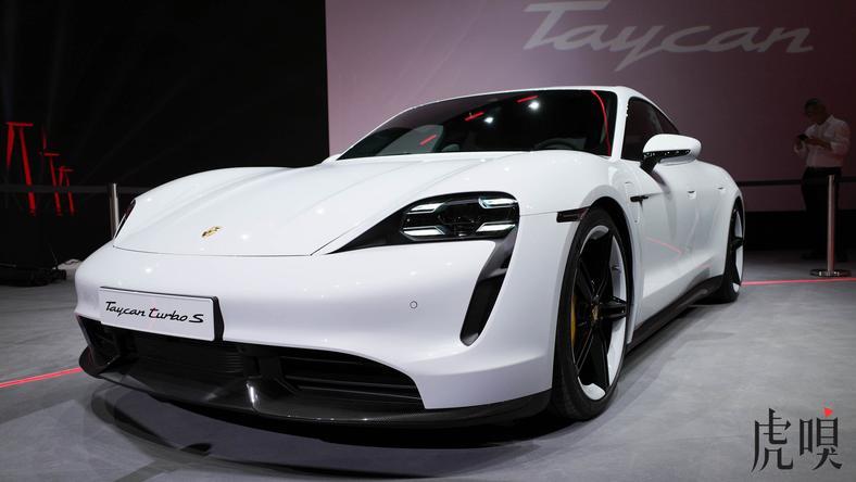 保时捷电动车全球首发,它拿什么暴揍特斯拉?